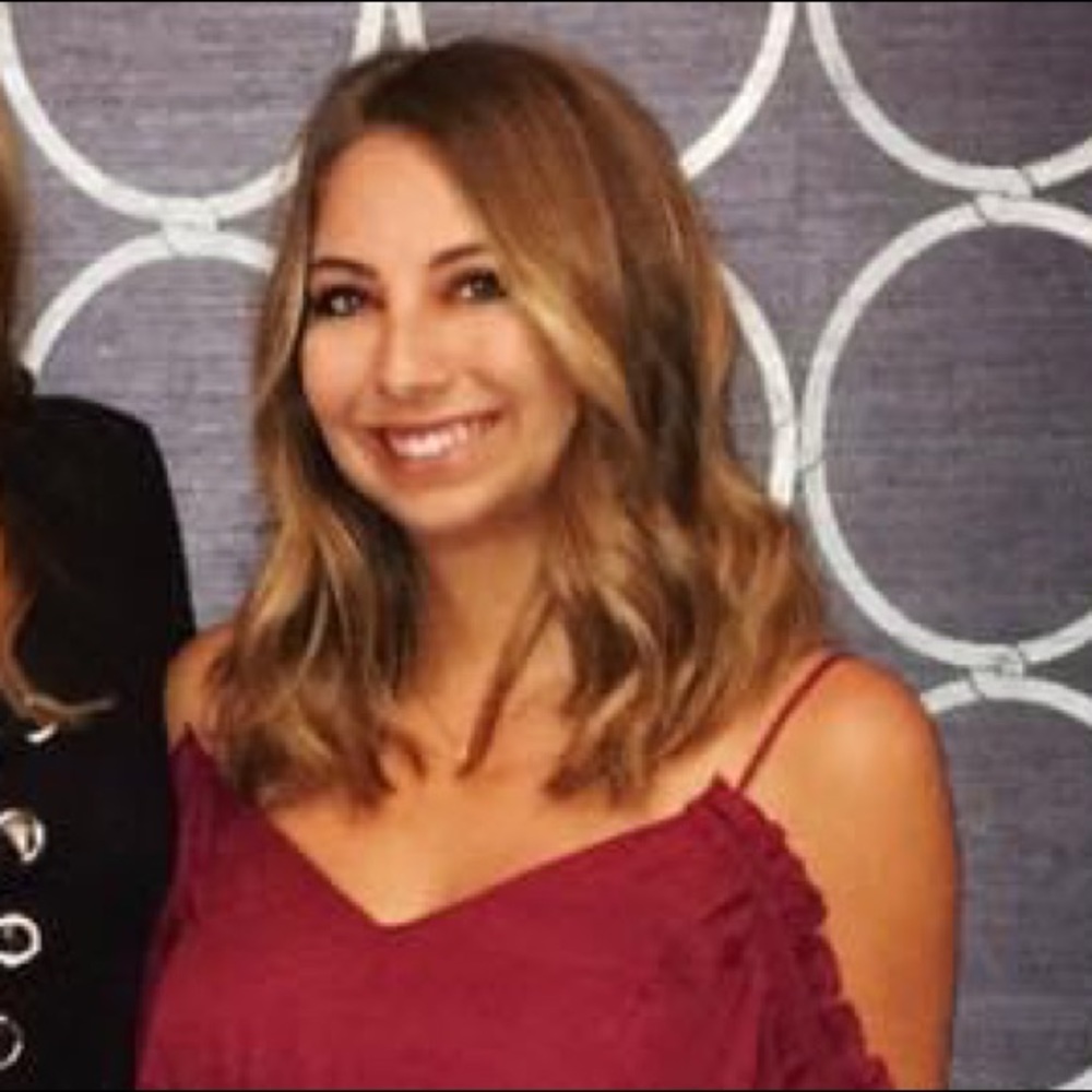 Meet your Posher, Nicole